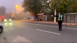 Peste 1.500 de poliţişti acţionează în zona trecerilor la nivel cu cale ferată - VIDEO