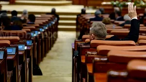 Proiectul privind angajarea rudelor la cabinetele aleşilor înainte de august 2013, pe agenda plenului