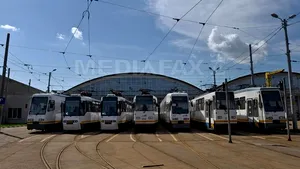 Primăria Capitalei: O parte dintre angajaţii RATB au renunţat la protest şi s-au întors pe traseu