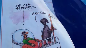 Lucrări de grafică satirică, expuse în piscina unui parc de distracţii din Mamaia - FOTO, VIDEO