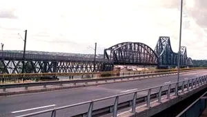 Romanian Transport Min Introduces Crossing Passes On Two Bridges Over Danube