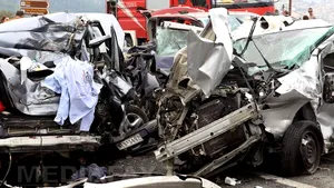 Nou martor în cazul accidentului provocat de un român în Grecia: Un bărbat a mers la poliţie spunând că era pasager în camion