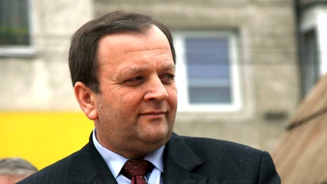 Gheorghe Flutur şi-a depus candidatura la funcţia de secretar general al PDL