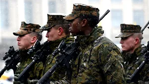 Sute de puşcaşi marini americani, trimişi în Siria pentru a susţine lupta împotriva Stat Islamic