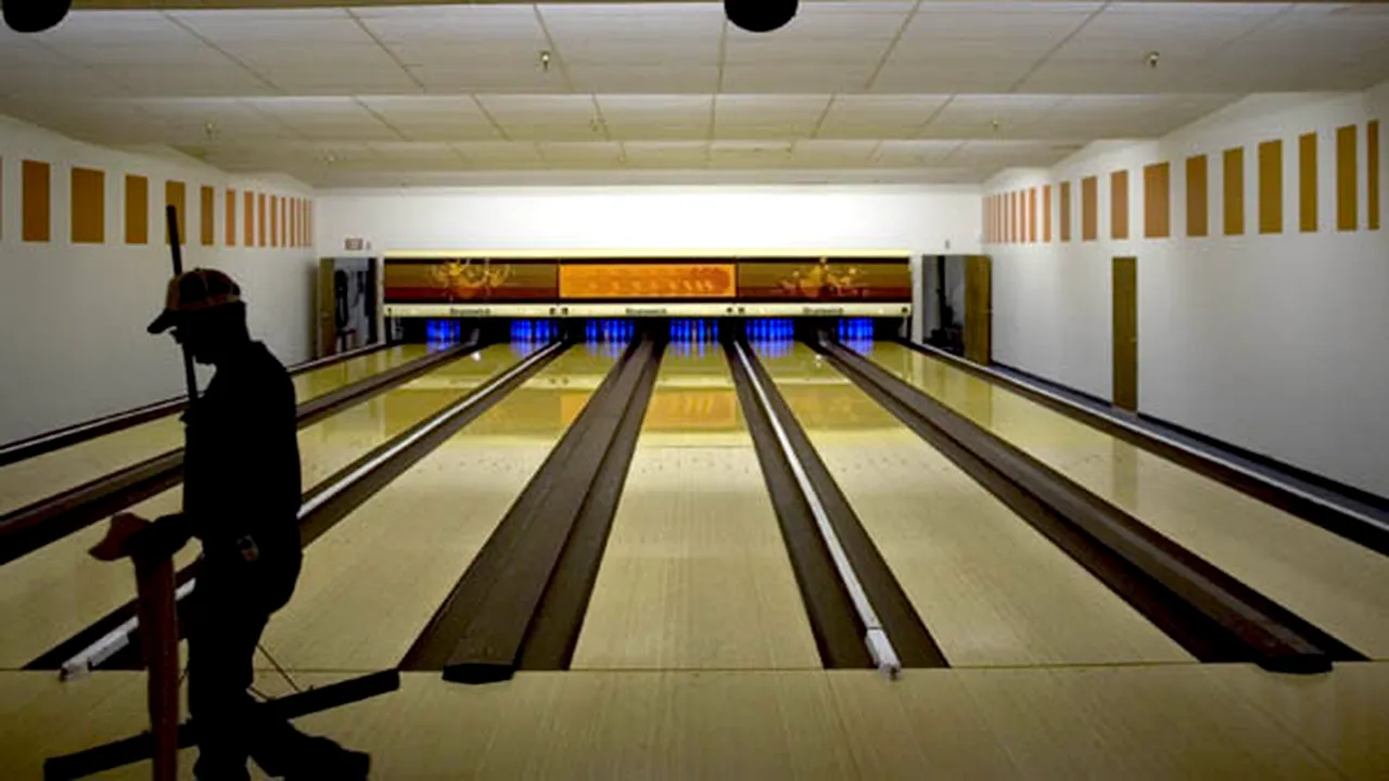 Bowlingul – afacerea cu profit „de criză“ de aproape 300.000 de euro