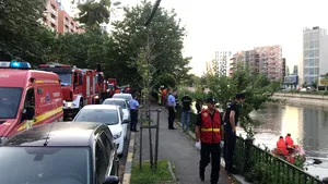 Tragedie în Capitală: Un tânăr de 25 de ani, care a intrat în râul Dâmboviţa să salveze un minor, a murit | FOTO, VIDEO