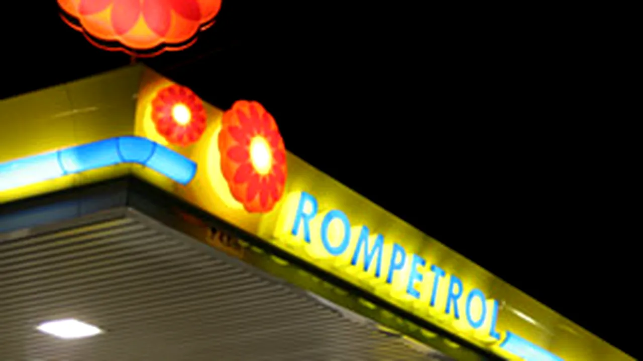 Rompetrol va scumpi marţi benzina