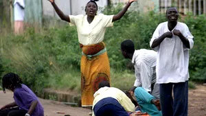 Peste 380 de cadavre într-o moschee din Nigeria, în urma violenţelor postelectorale