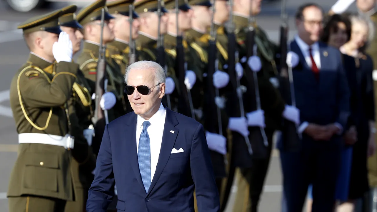 Joe Biden a ajuns în Lituania, unde va participa la summitul NATO
