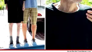 Şocant: Cum arată Steve Jobs la două zile după demisia de la Apple - FOTO