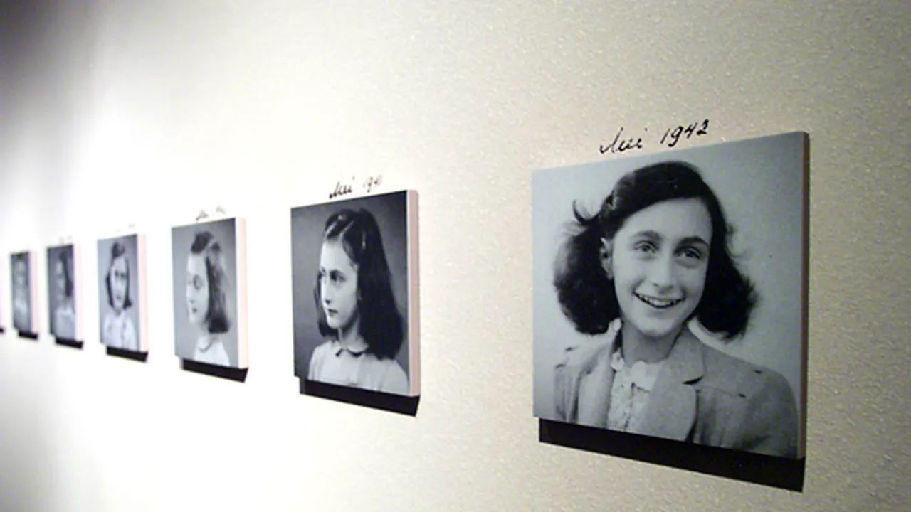 Un poem scris de mână de Anne Frank va fi scos la licitaţie: Este o 