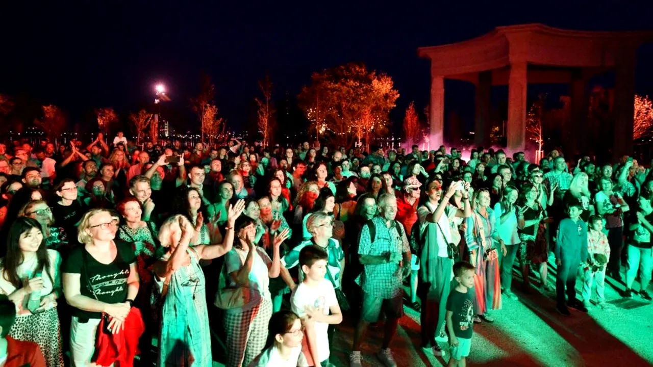 Peste 40.000 de oameni au ajuns la Insula Lacul Morii în primul weekend de la redeschidere
