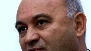 Vineri, 5 iulie 1996 / 14:37:00 - Dacia Felix şi Credit Bank – primele bănci mari în faliment, cu preşedinţi arestaţi