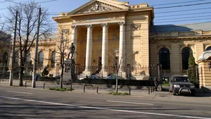 Anchetă la Facultatea de Medicină din Capitală după ce în interiorul bibliotecii a fost filmat clipul unei manele. Cui aparţine videoclipul