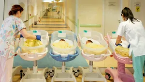 De ce să alegi naşterea la Maternitatea SANADOR?