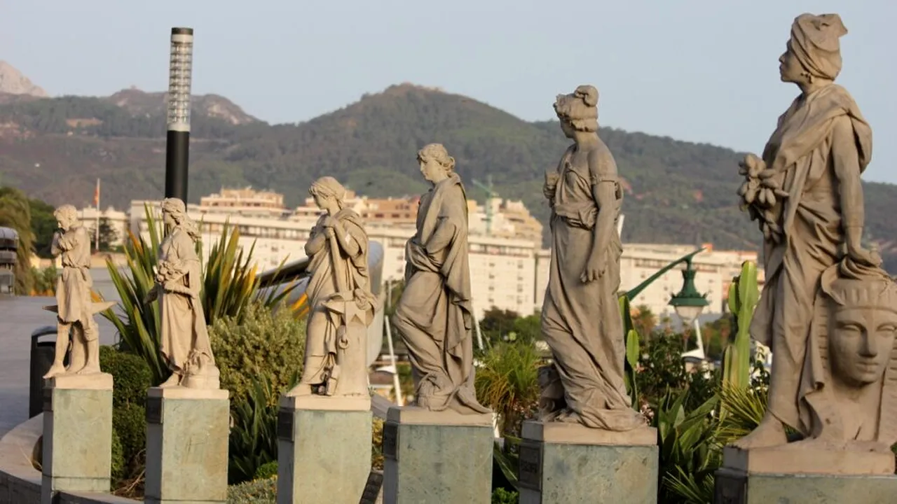 De ce are Spania două orașe în nordul Africii: povestea din spatele crizei migranților din Ceuta