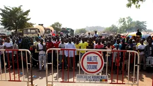Mali declară încheiată epidemia de Ebola, în timp ce Guineea îşi redeschide şcolile