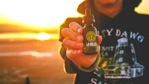 Tot mai mulți tineri olandezi ajung în comă după folosirea excesivă a țigărilor electronice. În Olanda, produsele de vaping sunt interzise