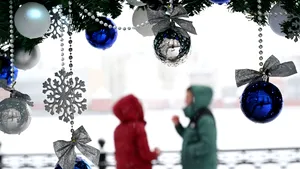 Românii, start la rezervări pentru vacanța de sărbători. Care sunt cele mai vândute pachete turistice de Crăciun și de Revelion