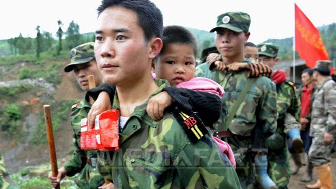 Circa 30 de copii, printre victimele unei alunecări de teren în sud-vestul Chinei