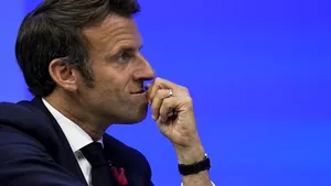 Macron spune că îşi asumă acţiunile care au permis intrarea Uber pe piaţa transporturilor din Franţa