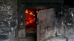 Cu ce vor să înlocuiască politicienii români sobele din 3,5 milioane de gospodării care se încălzesc cu lemne de foc. Proiectul, în dezbaterea Parlamentului