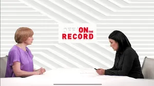 OFF/ON THE RECORD, 19 iunie 2022. Invitat, ora 21.55: Emilia Şercan jurnalist de investigaţii