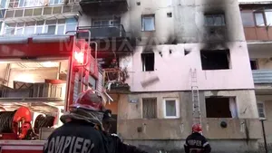 EXPLOZIE într-un bloc la Târgu Cărbuneşti: Două persoane au fost grav rănite