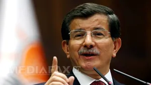 Ahmed Davutoglu promite pacea cu kurzii şi aderarea Turciei la UE până la orizontului lui 2023