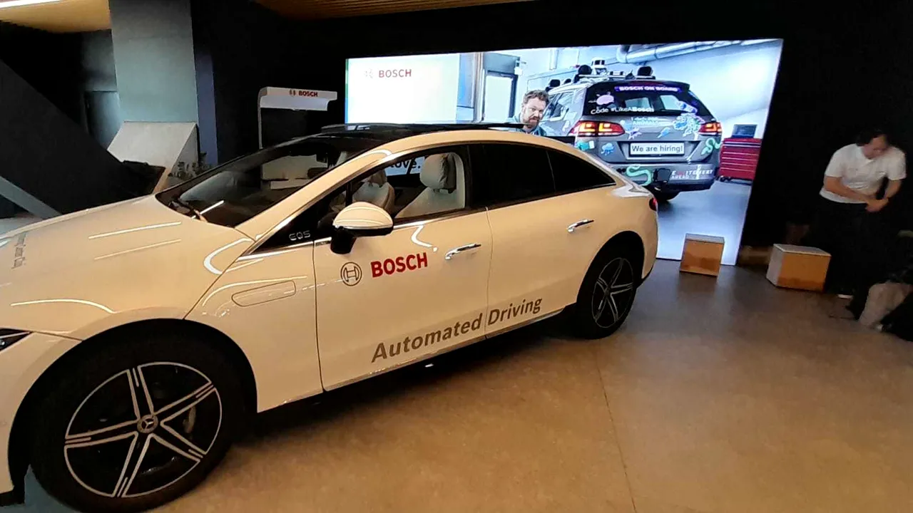 Bosch îşi prezintă viziunea asupra maşinii autonome
