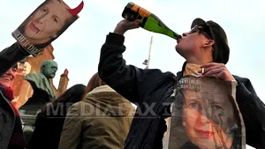 Manifestanţi londonezi i-au urat 