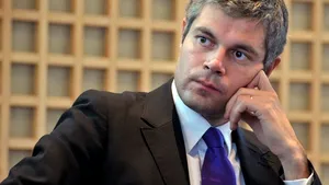 Franţa nu intenţionează să îşi închidă frontiera cu Italia