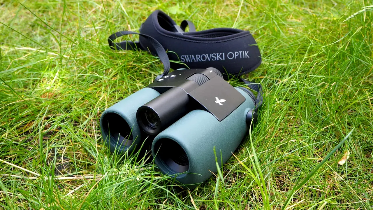 Swarovski revoluţionează observarea faunei sălbatice cu binoclurile AX Visio 