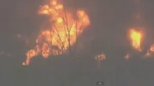 STARE DE URGENŢĂ în statul american West Virginia după deraierea unui tren cu ţiţei. Incendiu puternic, declanşat după mai multe explozii - VIDEO
