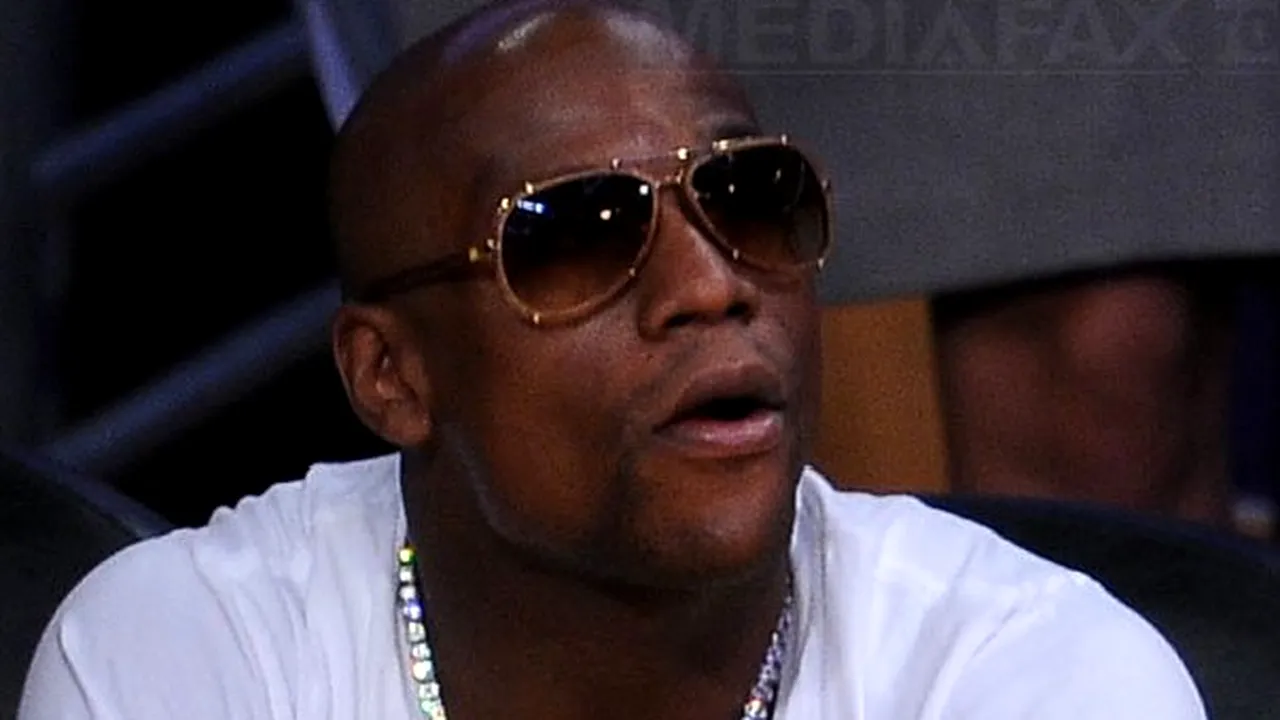 Fosta iubită a pugilistului Floyd Mayweather a fost găsită moartă într-o maşină 