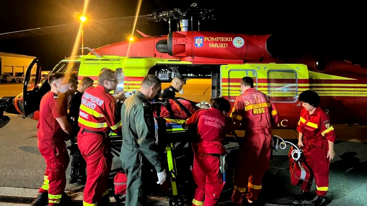 Premieră medicală în România: o pacientă de 18 ani, transportată cu un elicopter Black Hawk în timp ce era conectată la ECMO