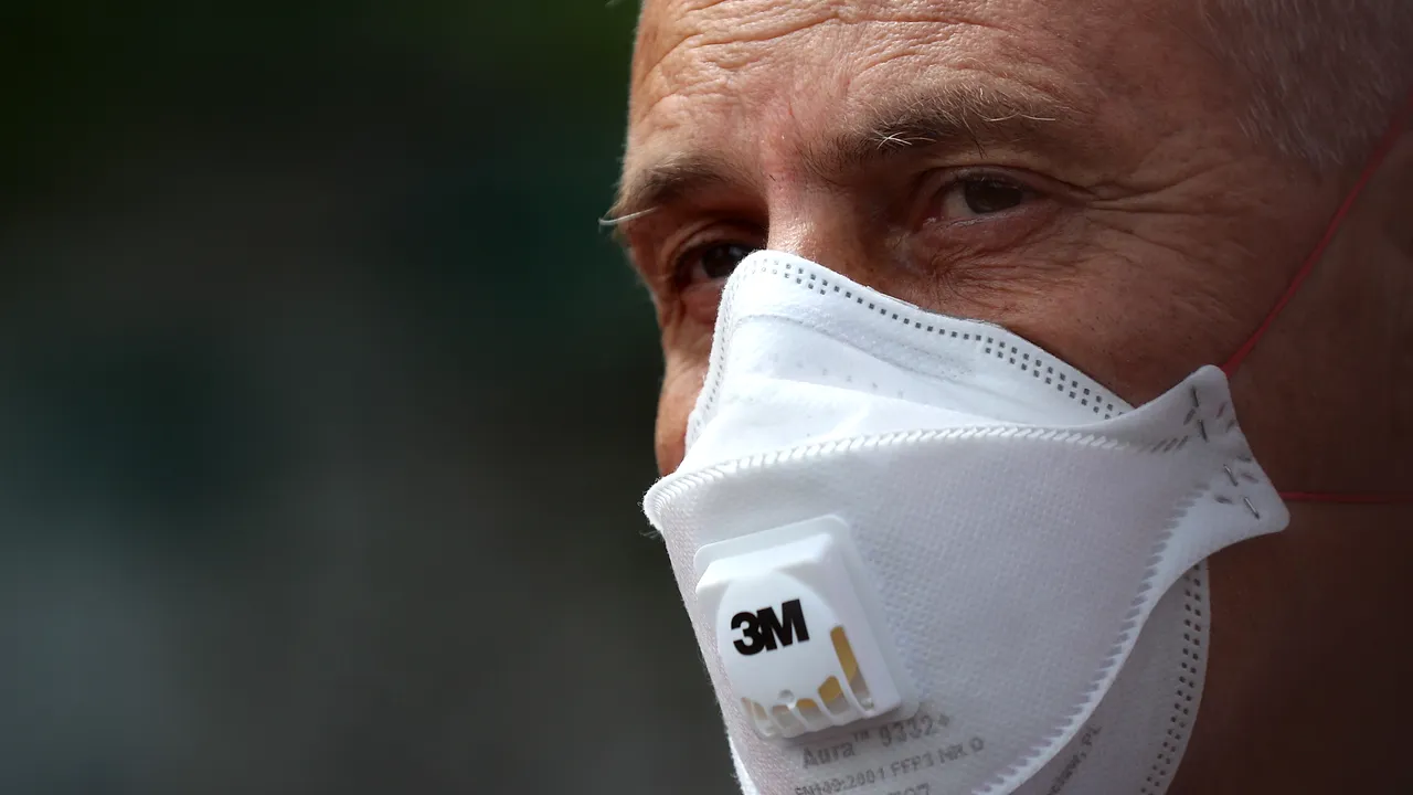 Situaţii dramatice în spitale. Medicul Virgil Musta: Sunt copleşit de gândul că poate va trebui să aleg între viaţă şi moarte