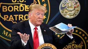 Trump pune Mexicul să plătească zidul construit la graniţa cu SUA