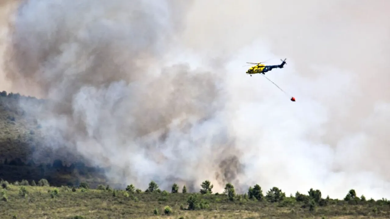 Incendiu uraș în Spania, cu 34 de localități evacuate: „Schimbările climatice ucid!”