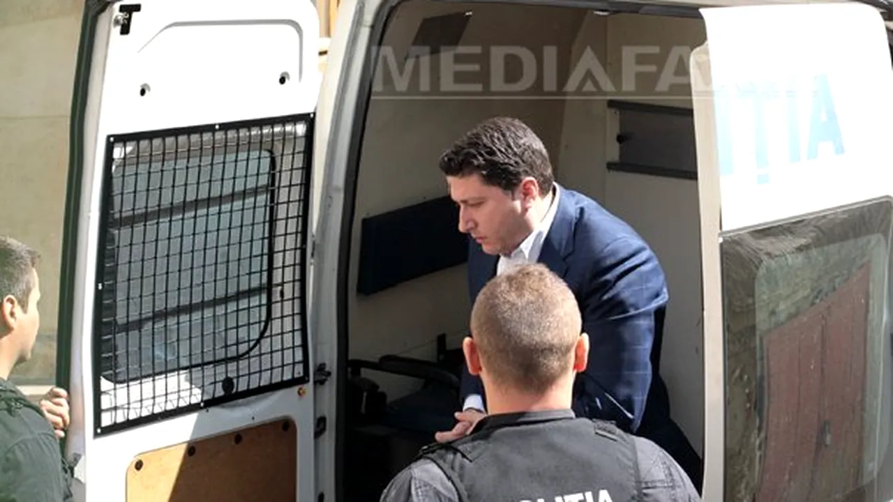 Fiul fostului procuror general al României către denunţătoarea sa: Dacă erai bărbat, te dezbrăcam