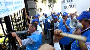 Liderii sindicaliştilor din îmbunătăţiri funciare au renunţat la greva foamei