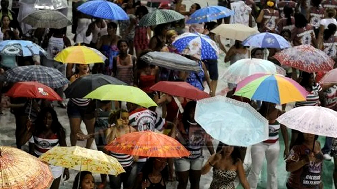 Carnavalul de la Rio de Janeiro: Trei milioane de prezervative, distribuite pe durata spectacolului