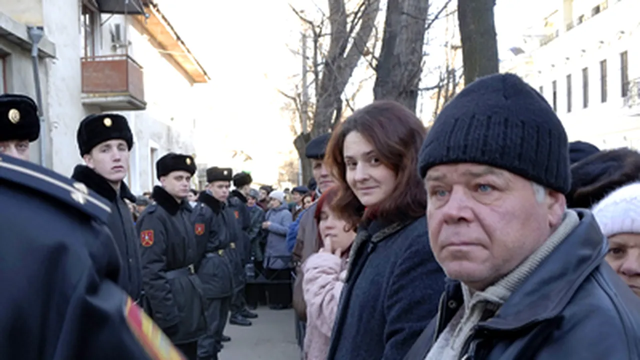 Ambasada României de la Chişinău primeşte zilnic mii de cereri de redobândire a cetăţeniei