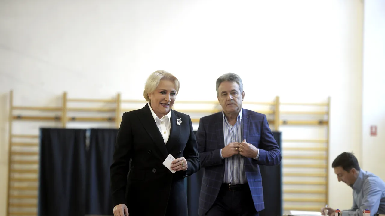 Absenteism MAJOR în prima zi de VOT, la REFERENDUM pentru familia tradiţională 2018/ DATE oficiale BEC, comparative cu 2009 şi 2012/ Incidente neplăcute pentru Băsescu şi Dragnea la urne