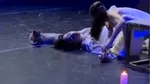 Romeo era mort pe scenă. Apoi a apărut o pisică și totul s-a schimbat