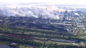 Demolări la combinatul siderurgic din Galaţi. În oraş se vor auzi zgomote puternice