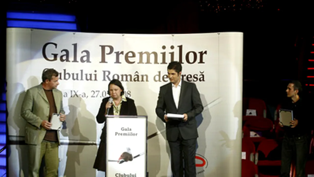 FOCUS: Aplauze, premiaţi emoţionaţi şi numere de circ, la Gala Premiilor CRP