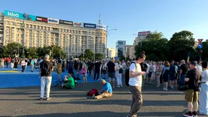 Manifestație vineri seară în Piața Victoriei, sub sloganul „E nevoie să apărăm democrația”