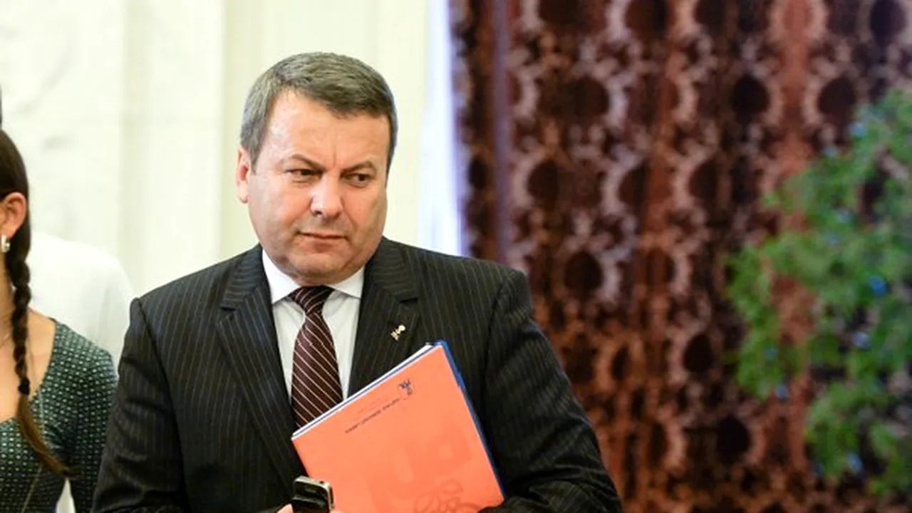 Ialomiţianu: PNL crede că nu se impune o moţiune. Guvernul să modifice prin OUG Codul Fiscal