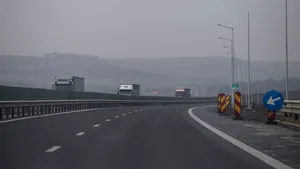 Avertizare Infotrafic: Viscol pe autostrada Deva-Sibiu. Zonele în care vizibilitatea a scăzut sub 100 de metri